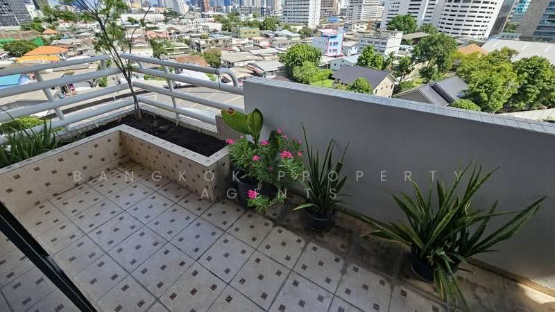 Ruamsuk Condominium, Bangkok, 12 Soi Athakravi, Khong Tan, Khlong Toei, Bangkok, 3 Bedrooms, 365 sqm, Condo For Rent, by BANGKOK PROPERTY AGENTS, 500549441 - DDproperty.com