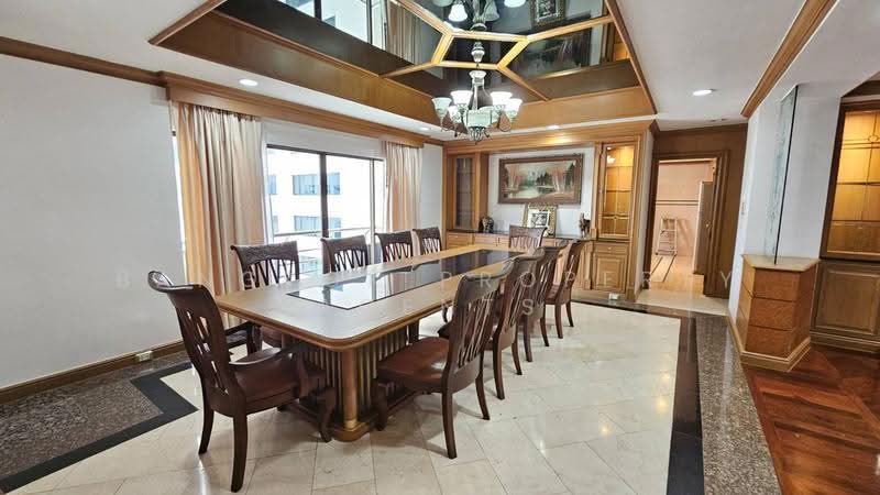 Arunroj Tower condominium, Bangkok, ซอยสายน้ำผึ้ง ถนนสุขุมวิท แขวงคลองเตย เขตคลองเตย กทม., Khlong Toei, Bangkok, 4 Bedrooms, 365 sqm, Condo For Rent, by BANGKOK PROPERTY AGENTS, 500549450 - DDproperty.com