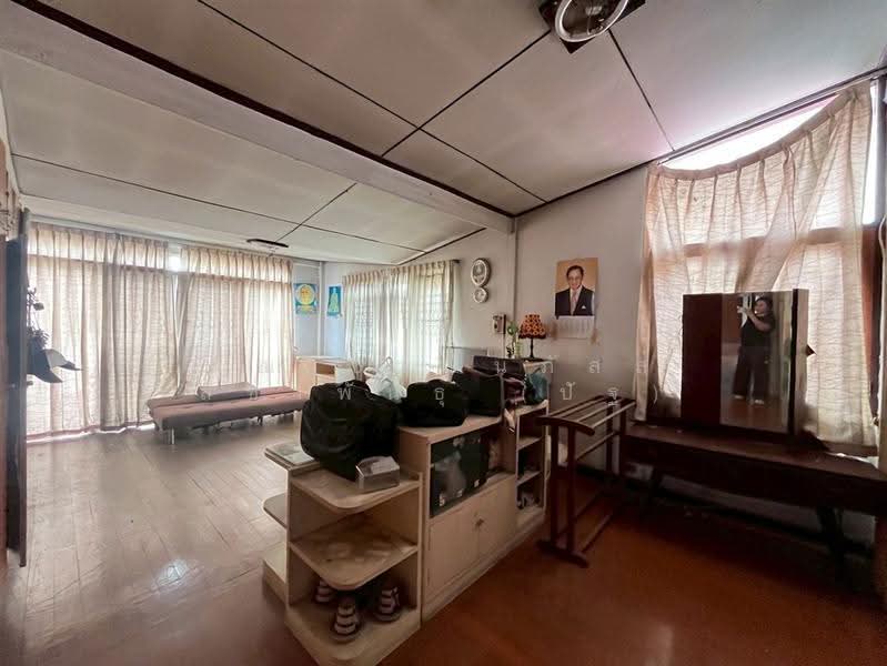 บ้านเดี่ยว 2 ชั้น 99 ตร.ว. ซอยจรัญสนิทวงศ์69 ถนนจรัญสนิทวงศ์, Bangkok, ถนนจรัญสนิทวงศ์, Bang Phlat, Bangkok, 3 Bedrooms, 300 sqm, Single Detached House For Sale, by คุณ ชาณินภัสส์ สิชาพันธุ์ (ปัฐ), 500549468 - DDproperty.com