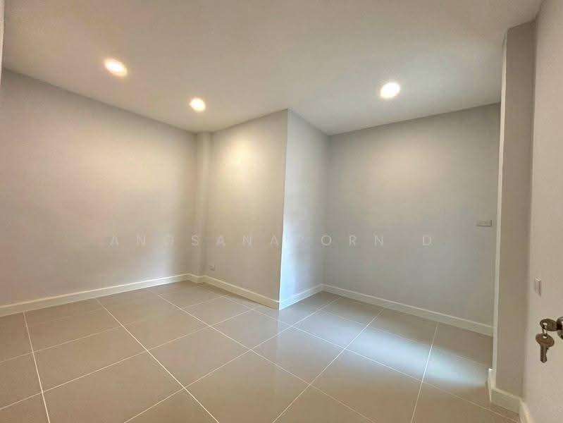 Perfect Place Ramkhamhaeng 164, Bangkok, Soi Ramkhamhaeng 164, Saphan Sung, Bangkok, 4 Bedrooms, 239 sqm, Single Detached House For Sale, by Angsanaporn D, 500549469 - DDproperty.com