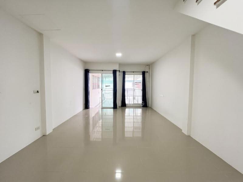 ประภัสสร แกรนด์วิลล์ 24, Chon Buri (Pattaya), บ้านเก่า-พานทอง, Bang Nang, Phan Thong, Chon Buri (Pattaya), 2 Bedrooms, 90 sqm, Townhouse For Sale, by THE LIVING HUB, 500549487 - DDproperty.com