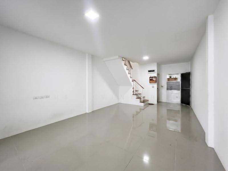 ประภัสสร แกรนด์วิลล์ 24, Chon Buri (Pattaya), บ้านเก่า-พานทอง, Bang Nang, Phan Thong, Chon Buri (Pattaya), 2 Bedrooms, 90 sqm, Townhouse For Sale, by THE LIVING HUB, 500549487 - DDproperty.com