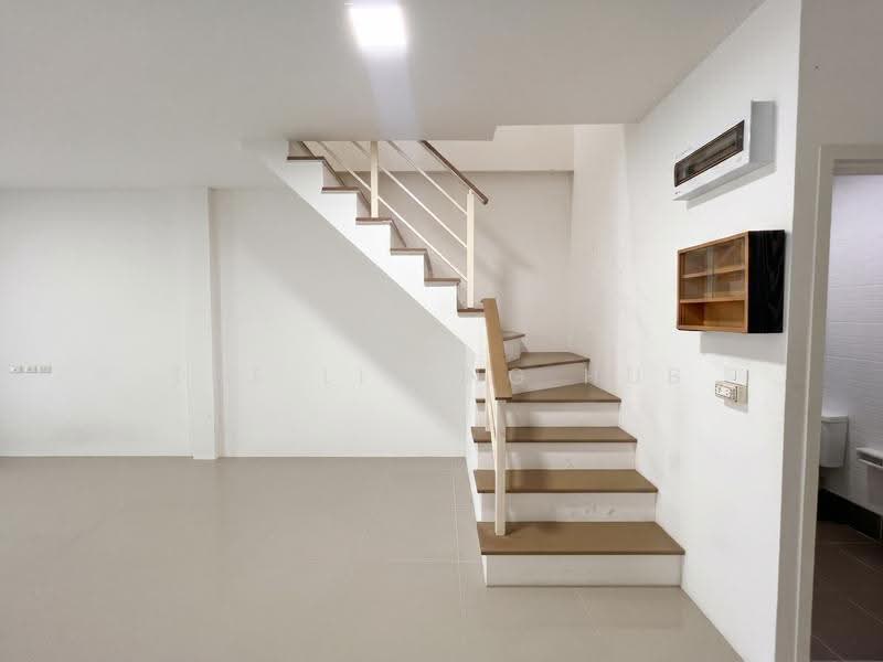 ประภัสสร แกรนด์วิลล์ 24, Chon Buri (Pattaya), บ้านเก่า-พานทอง, Bang Nang, Phan Thong, Chon Buri (Pattaya), 2 Bedrooms, 90 sqm, Townhouse For Sale, by THE LIVING HUB, 500549487 - DDproperty.com