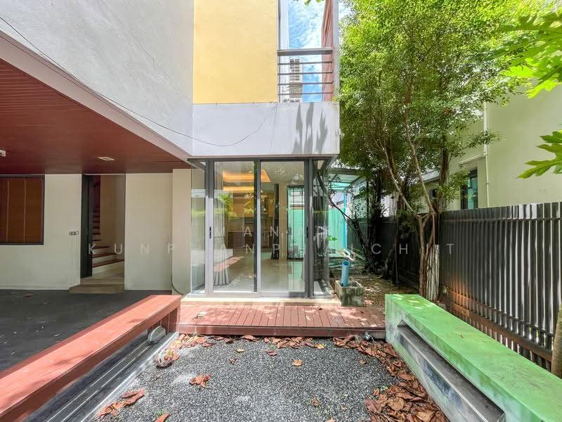 The plot เย็นอากาศ (The Plot Yen Akat), Bangkok, Chong Nonsi, Yan Nawa, Bangkok, 3 Bedrooms, 250 sqm, Townhouse For Sale, by Manat Kunphanphaichit, 500549499 - DDproperty.com