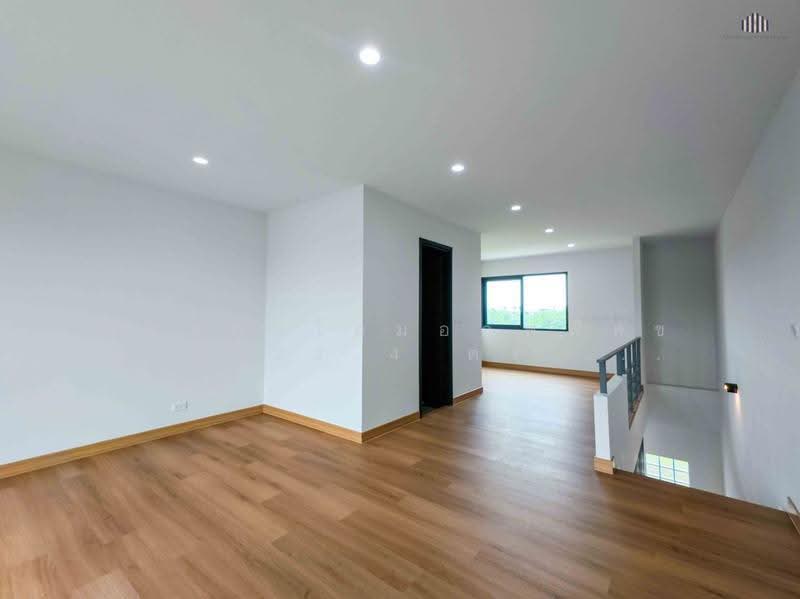 ขายถูกโฮมออฟฟิศขนาด 23.4 ตร.วา ใช้สอย 170 ตร.ม, Bangkok, Dok Mai, Prawet, Bangkok, 1 Bedroom, 170 sqm, Townhouse For Sale, by คุณเพ้ง, 500549503 - DDproperty.com