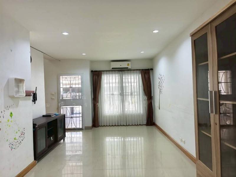 Pruksa Town Nexts Ramindra-Wongwaen : พฤกษาทาวน์ เน็กซ์ รามอินทรา-วงแหวนฯ, กรุงเทพ, ถนนพระยาสุเรนทร์, บางชัน, คลองสามวา, กรุงเทพ, 110 ตร.ม., ทาวน์เฮ้าส์ ขาย, โดย คุณ สุภาพร มณีวรรณ (ใหม่), 500549527 - DDproperty.com