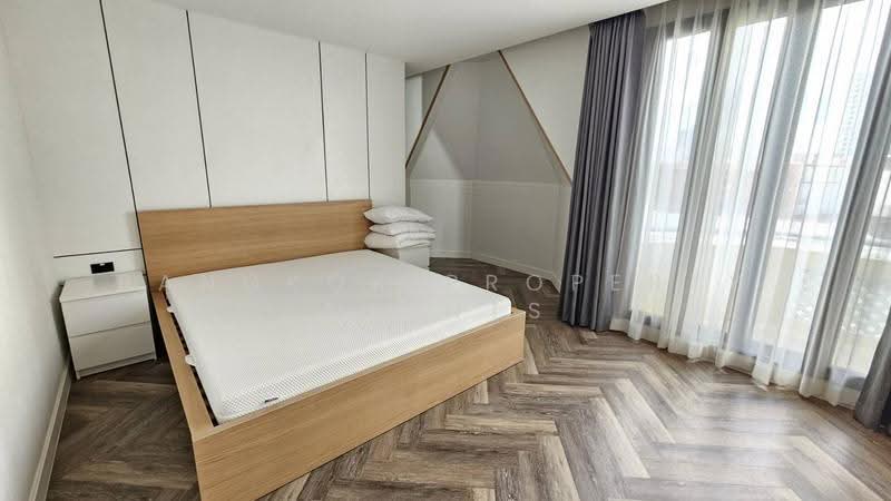 The Pentacles, Bangkok, 303 Thong Lo 15 Alley, Khlong Tan Nua, Watthana, Bangkok, 2 Bedrooms, 120 sqm, Condo For Rent, by BANGKOK PROPERTY AGENTS, 500549576 - DDproperty.com