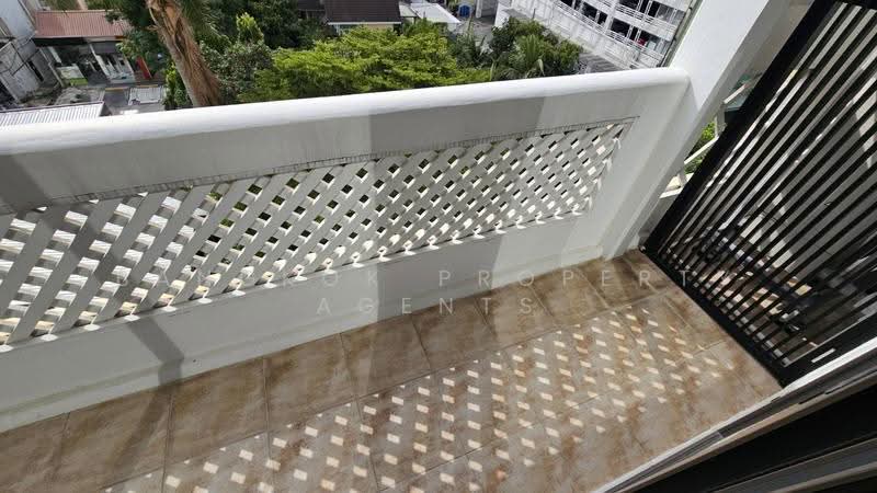 The Pentacles, Bangkok, 303 Thong Lo 15 Alley, Khlong Tan Nua, Watthana, Bangkok, 2 Bedrooms, 100 sqm, Condo For Rent, by BANGKOK PROPERTY AGENTS, 500549578 - DDproperty.com
