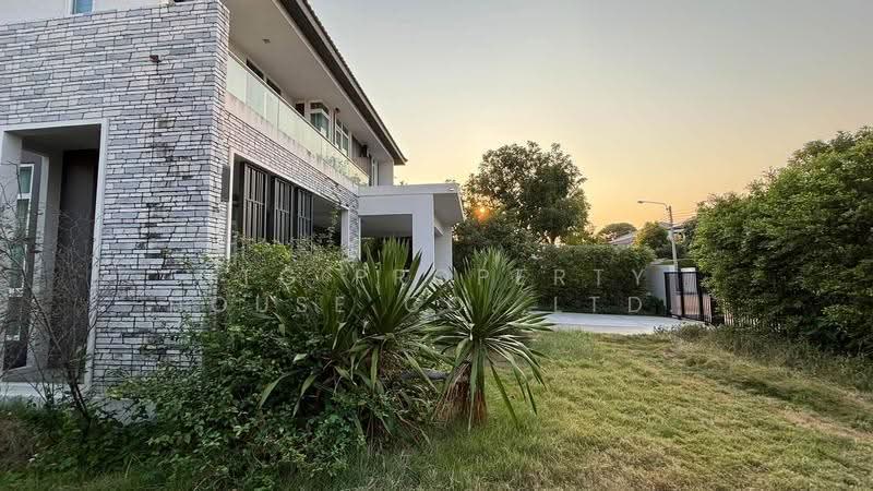 Mantana Lake Watcharapol, Bangkok, Sukhaphiban 5 Road, O-Ngoen, Sai Mai, Bangkok, 4 Bedrooms, 222 sqm, Single Detached House For Sale, by NTG Property House Co.,Ltd., 500549592 - DDproperty.com