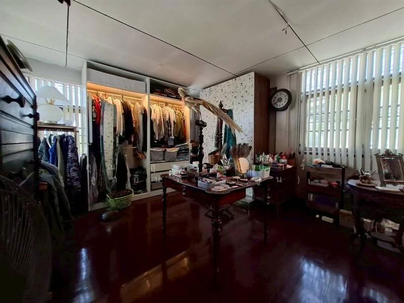 บ้านส.ภาณุรังษี ซอยบางกรวย-ไทรน้อย17, Nonthaburi, ถนนบางกรวย-ไทรน้อย, Bang Kruai, Nonthaburi, 6 Bedrooms, 350 sqm, Single Detached House For Sale, by คุณ สุพรรณิการ์ ลูกอินทร์ (ตูน), 500549608 - DDproperty.com