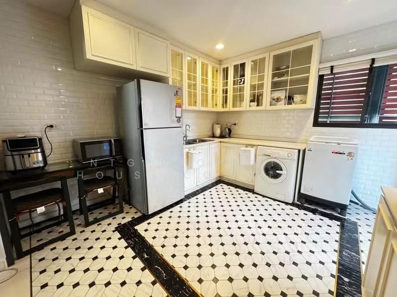 Bangkok Boulevard Rama 9, Bangkok, Kanchanaphisek Ring Road, Saphan Sung, Bangkok, 3 Bedrooms, 247 sqm, Single Detached House For Rent, by NTG Property House Co.,Ltd., 500549635 - DDproperty.com