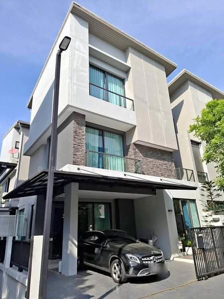 Baan Klang Muang Classe Ekkamai-Ramintra, Bangkok, Sukhonthasawat Road, Lat Phrao, Bangkok, 4 Bedrooms, 241 sqm, Single Detached House For Rent, by NTG Property House Co.,Ltd., 500549645 - DDproperty.com