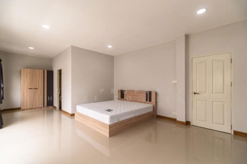 ลลิล อินเดอะพาร์ค วัชรพล, Bangkok, Khlong Tanon, Sai Mai, Bangkok, 4 Bedrooms, 235 sqm, Single Detached House For Rent, by NTG Property House Co.,Ltd., 500549657 - DDproperty.com