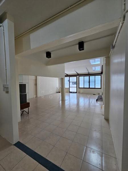 พหลโยธิน 69/1, Bangkok, Anusaowari, Bang Khen, Bangkok, 3 Bedrooms, 200 sqm, Townhouse For Rent, by Holtop Property, 500549666 - DDproperty.com