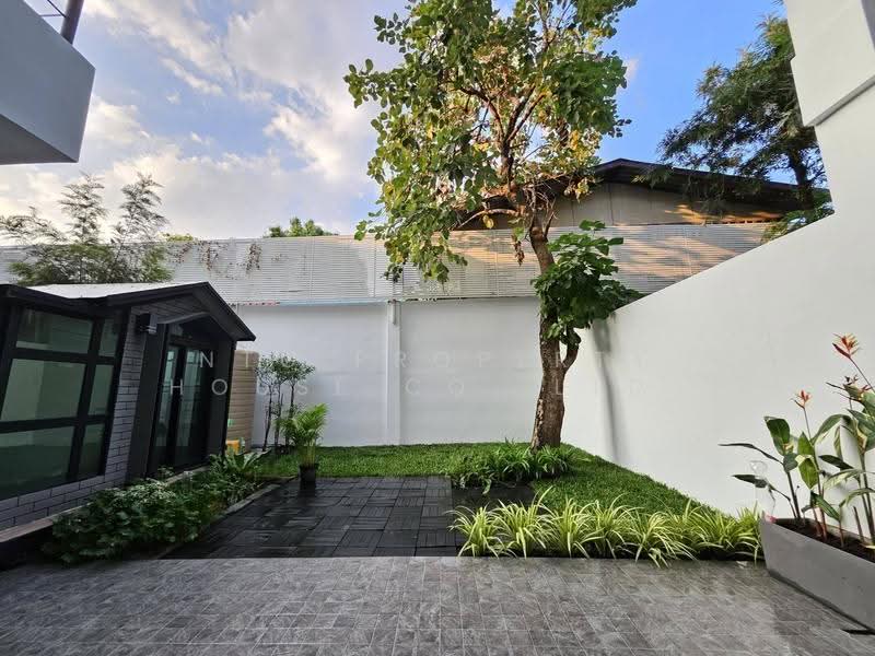 Glam : แกรม, กรุงเทพ, 161 ถ.สตรีวิทยา 2 แยก 23, ลาดพร้าว, กรุงเทพ, 385 ตร.ม., ทาวน์เฮ้าส์ ให้เช่า, โดย NTG Property House Co.,Ltd., 500549674 - DDproperty.com