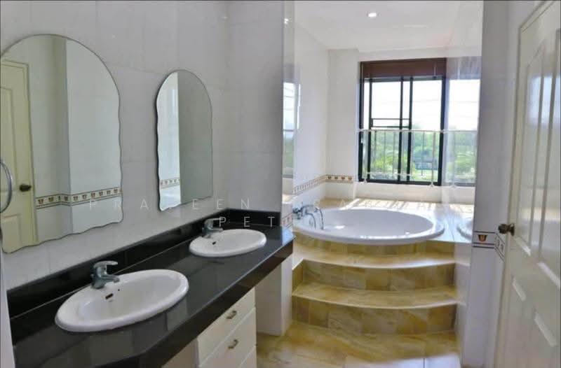 Paradise Villa 1 & 2, Chon Buri (Pattaya), Nong Pru, Bang Lamung (Pattaya), Chon Buri (Pattaya), 6 Bedrooms, 400 sqm, Villa For Rent, by Praveen Peter, 500549677 - DDproperty.com