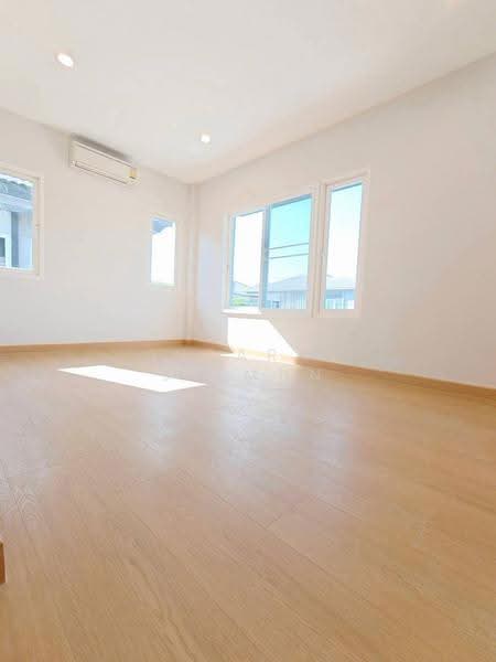 Centro Srinakarin-Bangna, Bangkok, Chaloem Phrakiat Rama 9 Road, Nong Bon, Prawet, Bangkok, 4 Bedrooms, 205 sqm, Single Detached House For Sale, by Jutarat Jitmun, 500549694 - DDproperty.com