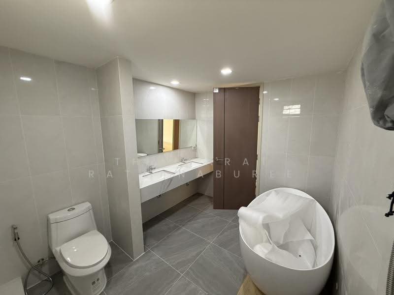 Home office Regent Ratchada for rent and sale, Bangkok, ซอยสหการประมูล, Wang Thonglang, Bangkok, , 600 sqm, Office Space For Rent, by Thanyarat Rattanaburee, 500549713 - DDproperty.com