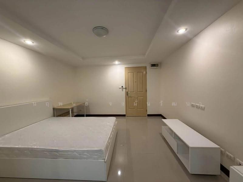 Happy Condo Ratchada 18, Bangkok, Mu Ban Yu Charoen 29 Alley, Samsen Nok, Huai Khwang, Bangkok, Studio, 28 sqm, Condo For Sale, by Narupon Jongmanwattana, 500549740 - DDproperty.com