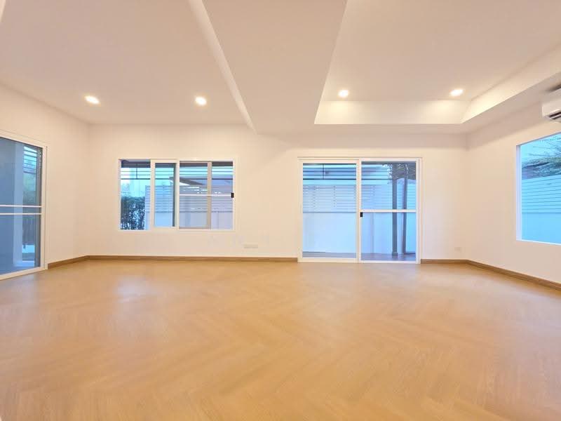 Mantana Lake Watcharapol, Bangkok, Sukhaphiban 5 Road, O-Ngoen, Sai Mai, Bangkok, 4 Bedrooms, 250 sqm, Single Detached House For Sale, by Ann S, 500549750 - DDproperty.com