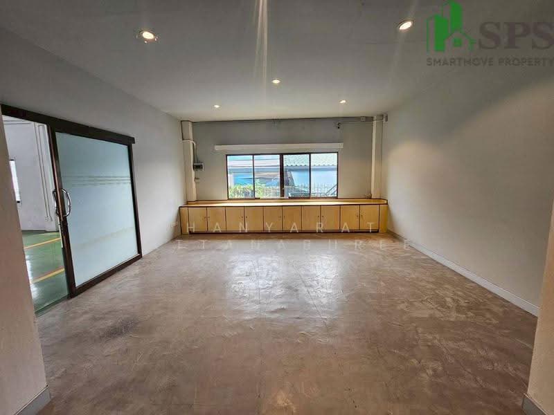 Office Building with Warehouse for Rent in a Prime Sukhumvit Udom Suk Location, Bangkok, สุขุมวิท 66/1, Bang Chak, Phra Khanong, Bangkok, , 1,015 sqm, Office Space For Rent, by Thanyarat Rattanaburee, 500549766 - DDproperty.com