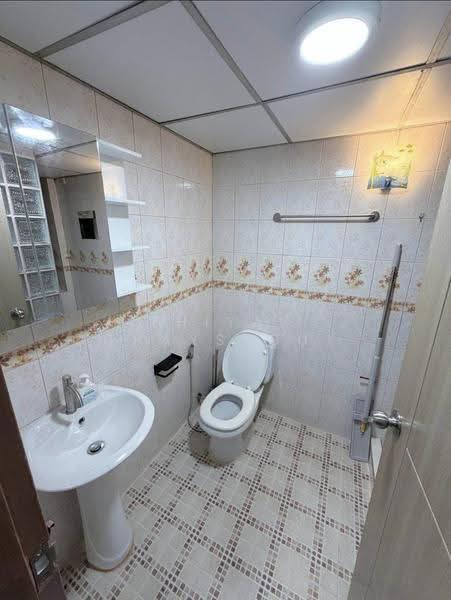 Eastwood Park, Bangkok, On Nut 36 Alley, Suan Luang, Bangkok, 2 Bedrooms, 65 sqm, Condo For Rent, by Thiya Chaysabut, 500549776 - DDproperty.com