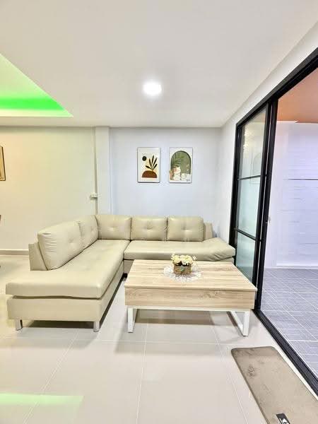 บ้านสวย ตรงข้ามสวน 3 ห้องนอน หมู่บ้านเรวดี 3 ซอยเรวดี 57 ติวานนท์ ใกล้กระทรวงสาธารณะสุข, Nonthaburi, ติวานนท์, Talat Kwan, Muang Nonthaburi, Nonthaburi, 3 Bedrooms, 100 sqm, Townhouse For Sale, by บุษบากร (เจี๊ยบ), 500549786 - DDproperty.com