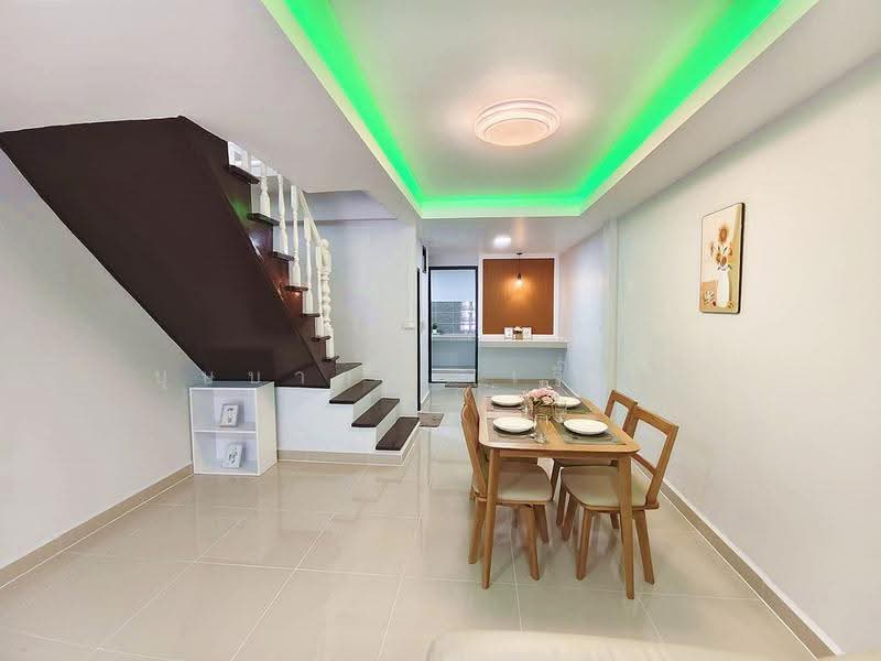 บ้านสวย ตรงข้ามสวน 3 ห้องนอน หมู่บ้านเรวดี 3 ซอยเรวดี 57 ติวานนท์ ใกล้กระทรวงสาธารณะสุข, Nonthaburi, ติวานนท์, Talat Kwan, Muang Nonthaburi, Nonthaburi, 3 Bedrooms, 100 sqm, Townhouse For Sale, by บุษบากร (เจี๊ยบ), 500549786 - DDproperty.com