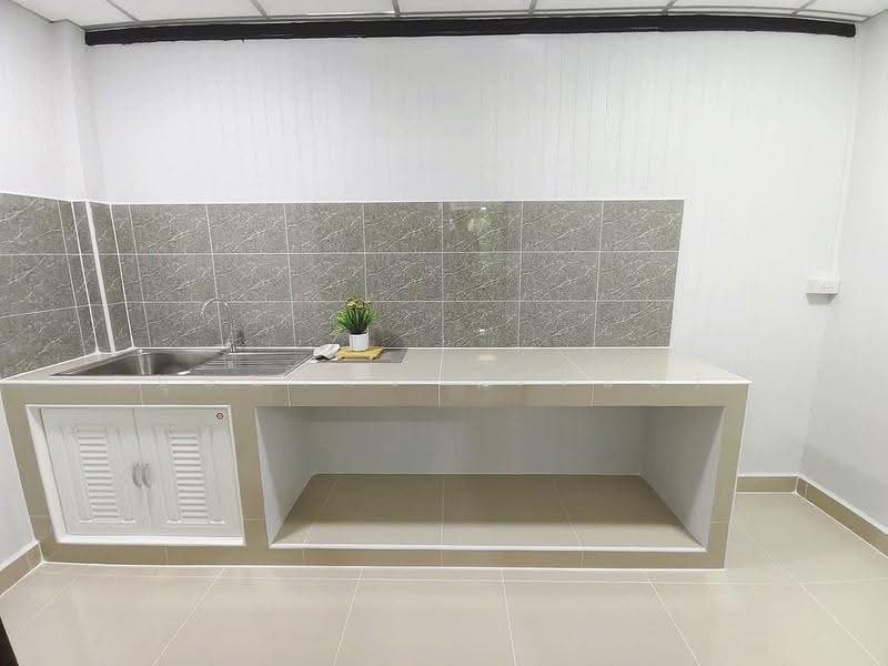 บ้านสวย ตรงข้ามสวน 3 ห้องนอน หมู่บ้านเรวดี 3 ซอยเรวดี 57 ติวานนท์ ใกล้กระทรวงสาธารณะสุข, Nonthaburi, ติวานนท์, Talat Kwan, Muang Nonthaburi, Nonthaburi, 3 Bedrooms, 100 sqm, Townhouse For Sale, by บุษบากร (เจี๊ยบ), 500549786 - DDproperty.com