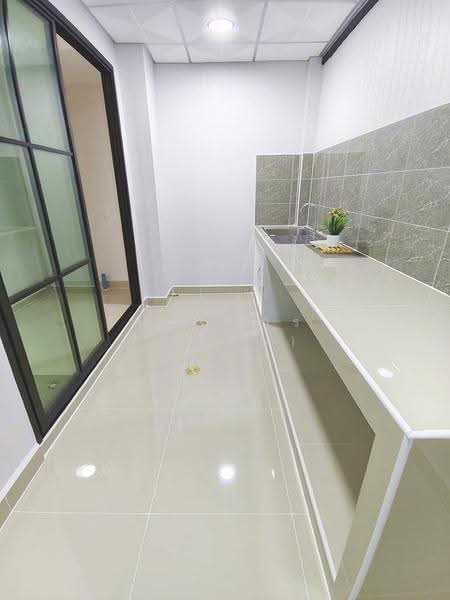 บ้านสวย ตรงข้ามสวน 3 ห้องนอน หมู่บ้านเรวดี 3 ซอยเรวดี 57 ติวานนท์ ใกล้กระทรวงสาธารณะสุข, Nonthaburi, ติวานนท์, Talat Kwan, Muang Nonthaburi, Nonthaburi, 3 Bedrooms, 100 sqm, Townhouse For Sale, by บุษบากร (เจี๊ยบ), 500549786 - DDproperty.com