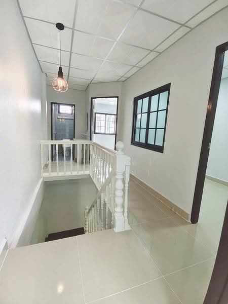 บ้านสวย ตรงข้ามสวน 3 ห้องนอน หมู่บ้านเรวดี 3 ซอยเรวดี 57 ติวานนท์ ใกล้กระทรวงสาธารณะสุข, Nonthaburi, ติวานนท์, Talat Kwan, Muang Nonthaburi, Nonthaburi, 3 Bedrooms, 100 sqm, Townhouse For Sale, by บุษบากร (เจี๊ยบ), 500549786 - DDproperty.com