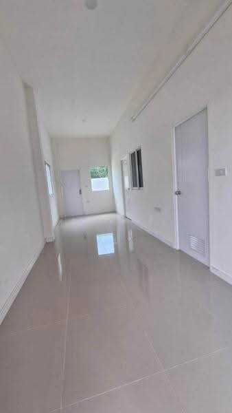 ให้เช่า บ้านแฝดใหม่ ม.ร่มเย็น5 มาบยางพร ระยอง, Rayong, Mapyangphon, Pluak Daeng, Rayong, 2 Bedrooms, 100 sqm, Semi-Detached House (Twin House) For Rent, by Dusit Saengfa, 500549824 - DDproperty.com
