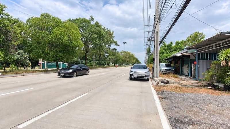 ขายอาคารพาณิชย์ห้องริม 3.5 ชั้น ติดถนนสุขุมวิท ห้วยโป่ง ระยอง 57.5 ตร.วา ใกล้โรงพยาบาลเฉลิมพระเกียรต, ระยอง, ห้วยโป่ง, เมืองระยอง, ระยอง, 295 ตร.ม., ตึกแถว-อาคารพาณิชย์ ขาย, โดย สุเทพ พสุวณิชย์กุล, 500549826 - DDproperty.com