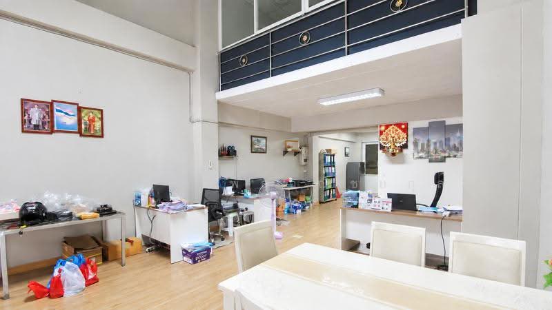 For Sale: End-Unit 3.5-Storey Commercial Building on Sukhumvit Road, Huai Pong, Rayong – 57.5 sq.wah, Rayong, Huai Pong, Muang Rayong, Rayong, , 295 sqm, Shophouse For Sale, by สุเทพ พสุวณิชย์กุล, 500549826 - DDproperty.com