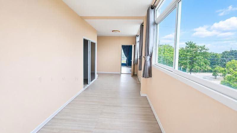 For Sale: End-Unit 3.5-Storey Commercial Building on Sukhumvit Road, Huai Pong, Rayong – 57.5 sq.wah, Rayong, Huai Pong, Muang Rayong, Rayong, , 295 sqm, Shophouse For Sale, by สุเทพ พสุวณิชย์กุล, 500549826 - DDproperty.com