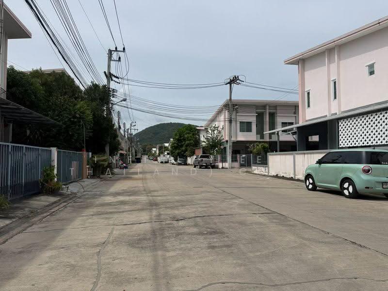 The Mix Town, Chon Buri (Pattaya), Kaokilo Road, Surasak, Si Racha, Chon Buri (Pattaya), 3 Bedrooms, 70 sqm, Townhouse For Rent, by Infinity EEC (Thailand) Co., Ltd., 500549833 - DDproperty.com
