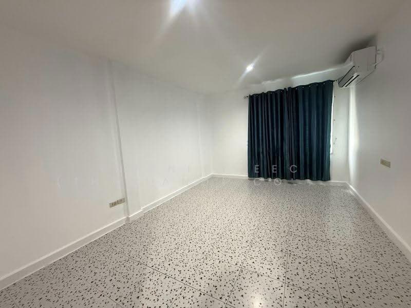 The Mix Town, Chon Buri (Pattaya), Kaokilo Road, Surasak, Si Racha, Chon Buri (Pattaya), 3 Bedrooms, 70 sqm, Townhouse For Rent, by Infinity EEC (Thailand) Co., Ltd., 500549833 - DDproperty.com