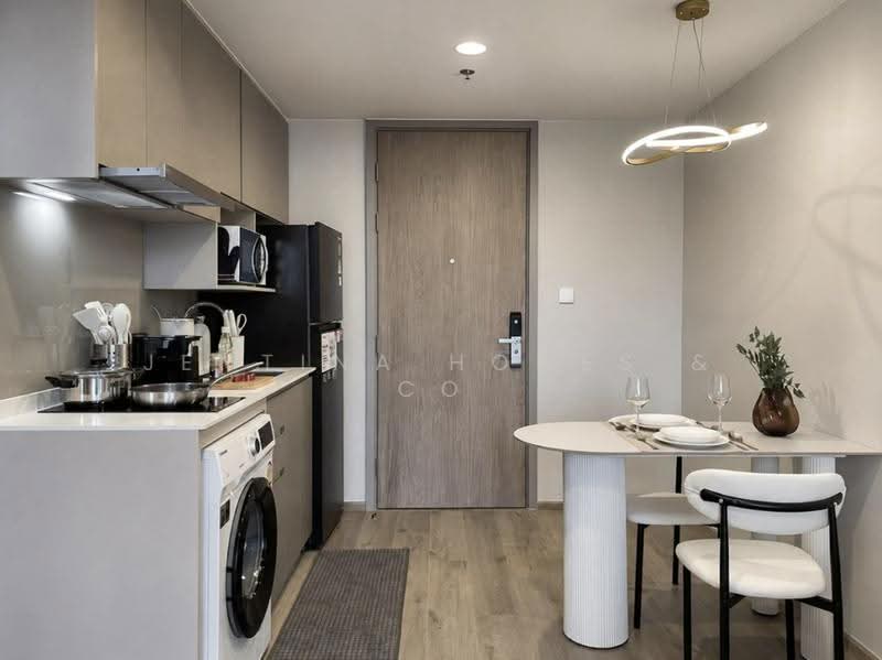 THE CROWN Residences, Bangkok, Rama 4 Road, Thung Maha Mek, Sathon, Bangkok, 1 Bedroom, 37 sqm, Condo For Rent, by Jentina Homes & Co, 500549903 - DDproperty.com