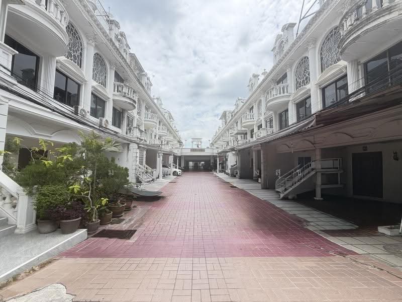 Leo Classic Place, Bangkok, สุขุมวิท 49/13, Khlong Tan Nua, Watthana, Bangkok, 3 Bedrooms, 250 sqm, Townhouse For Sale, by อมรญา ทองสุข, 500549907 - DDproperty.com
