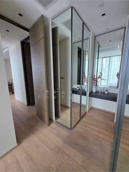 28 Chidlom, Bangkok, 28 Chit Lom Alley, Lumphini, Pathum Wan, Bangkok, 2 Bedrooms, 74 sqm, Condo For Rent, by Oraya Fortney, 500549915 - DDproperty.com