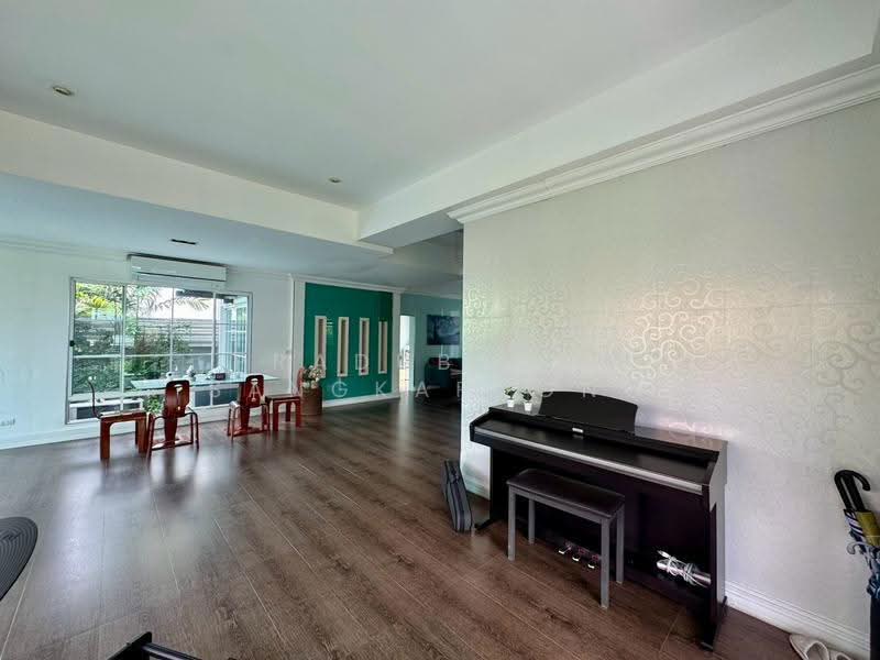 Moobaan Parichard 345 : หมู่บ้านปาริชาติ 345, ปทุมธานี, ถนน 345, บางคูวัด, เมืองปทุมธานี, ปทุมธานี, 220 ตร.ม., บ้านเดี่ยว ขาย, โดย PRADUBPORN SANGKAPHONG, 500549983 - DDproperty.com