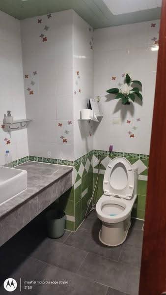 J.C. Tower, Bangkok, Soi Sukhumvit 55, Khlong Tan Nua, Watthana, Bangkok, Studio, 43 sqm, Condo For Rent, by Rachen Nopsuwan, 500549987 - DDproperty.com