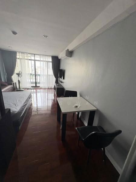 J.C. Tower, Bangkok, Soi Sukhumvit 55, Khlong Tan Nua, Watthana, Bangkok, Studio, 43 sqm, Condo For Rent, by Rachen Nopsuwan, 500549987 - DDproperty.com