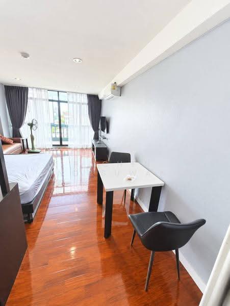 J.C. Tower, Bangkok, Soi Sukhumvit 55, Khlong Tan Nua, Watthana, Bangkok, Studio, 43 sqm, Condo For Rent, by Rachen Nopsuwan, 500549987 - DDproperty.com