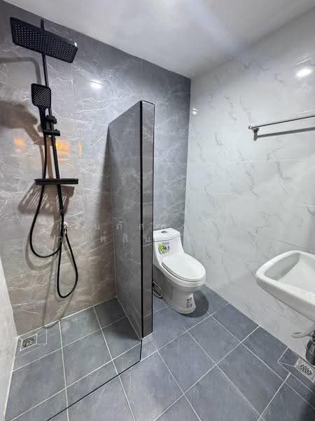 Temsiri Village Nongchok-Chueam Samphan, Bangkok, Soi Chueam Samphan 11, Krathum Rai, Nong Chok, Bangkok, 3 Bedrooms, 80 sqm, Townhouse For Sale, by นภัสศรณ์ วงศ์สินไทยกร (นันท์), 500550019 - DDproperty.com