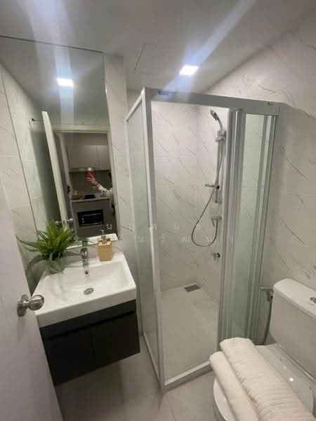Atmoz Ratchada-Huaikwang, Bangkok, Saha Kan Pramun Alley, Wang Thonglang, Bangkok, 1 Bedroom, 24 sqm, Condo For Sale, by Narupon Jongmanwattana, 500550047 - DDproperty.com