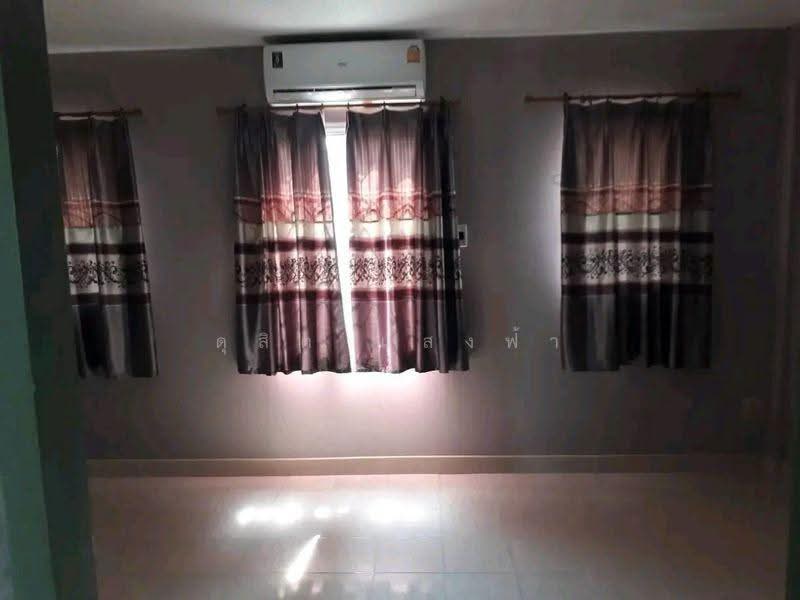 ให้เช่าทาวน์โฮม ม.สวนจตุจักร ห้วยกะปิ ชลบุรี, Chon Buri (Pattaya), Huai Kapi, Muang Chon Buri, Chon Buri (Pattaya), 3 Bedrooms, 65 sqm, Townhouse For Rent, by Dusit Saengfa, 500550078 - DDproperty.com