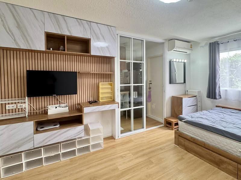 Lumpini Condo Town Romklao-Suvarnabhumi, Bangkok, Rom Klao Road 1, Khlong Sam Prawet, Lat Krabang, Bangkok, Studio, 22 sqm, Condo For Rent, by ดลภัทร เพชรจรัสชัย, 500550101 - DDproperty.com