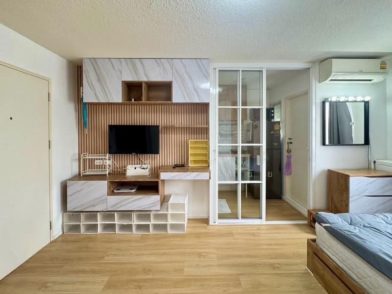 Lumpini Condo Town Romklao-Suvarnabhumi, Bangkok, Rom Klao Road 1, Khlong Sam Prawet, Lat Krabang, Bangkok, Studio, 22 sqm, Condo For Rent, by ดลภัทร เพชรจรัสชัย, 500550101 - DDproperty.com