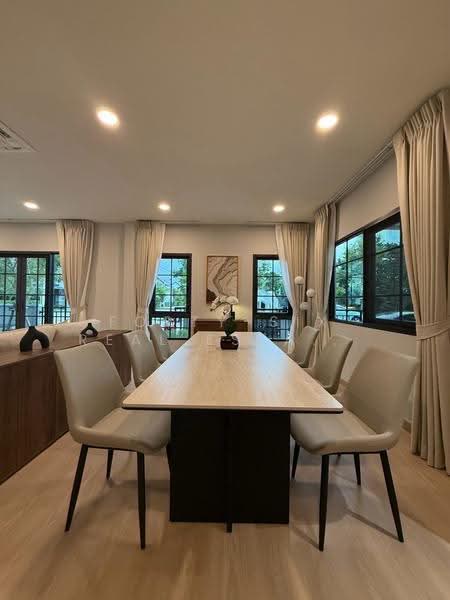 Centro Bangna, Samut Prakan, 111 Soi 3, Bang Kaeo, Bang Plee, Samut Prakan, 4 Bedrooms, 265 sqm, Single Detached House For Rent, by Forty-Six Real Estate Group, 500550129 - DDproperty.com